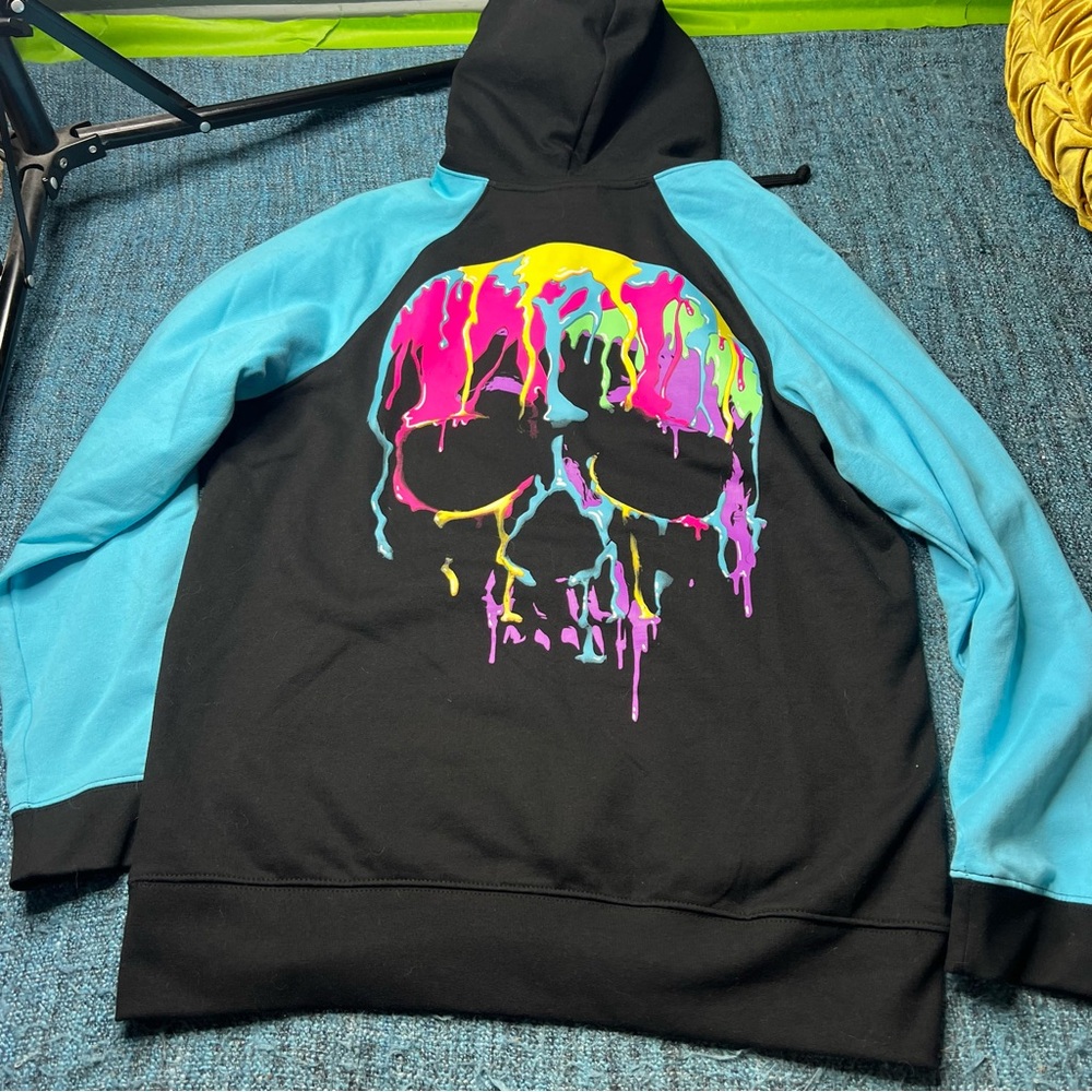 Howl-O-Scream Hoodie Busch Garden Halloween Men's Size Medium Skull Paint Drip